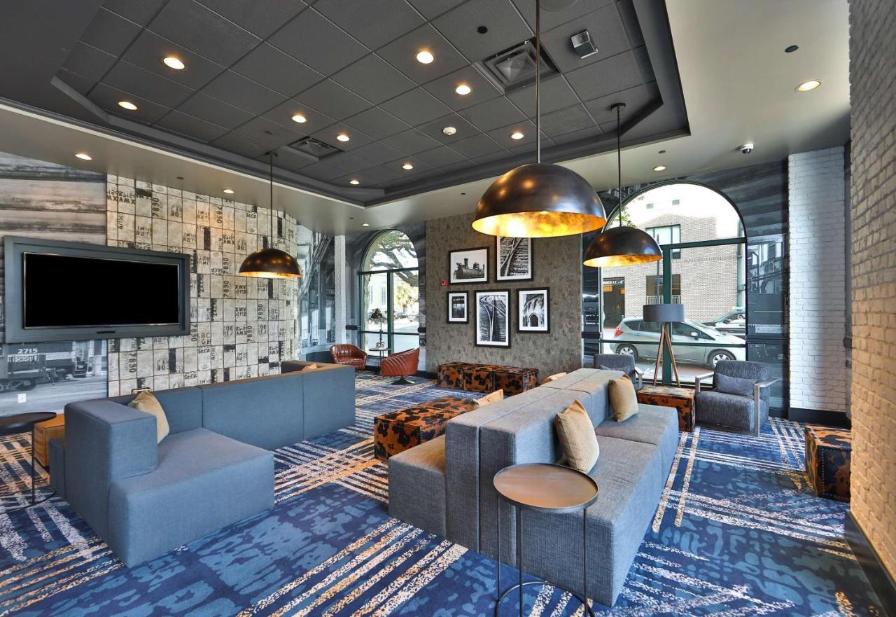 Hilton Garden Inn Savannah Historic District Экстерьер фото